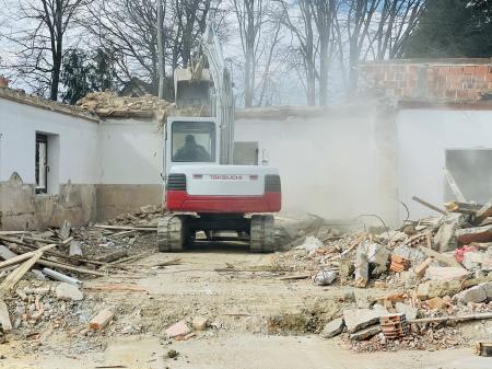 43AD25FF-14F4-4386-B129-FAADA3BE227A